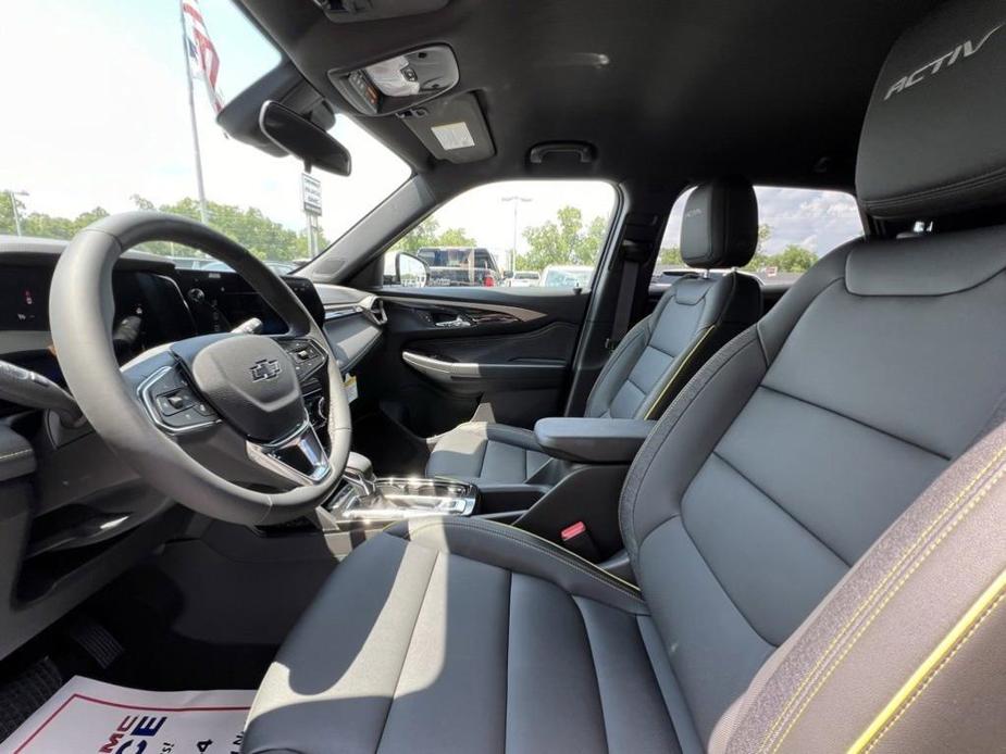 new 2025 Chevrolet TrailBlazer car, priced at $28,035