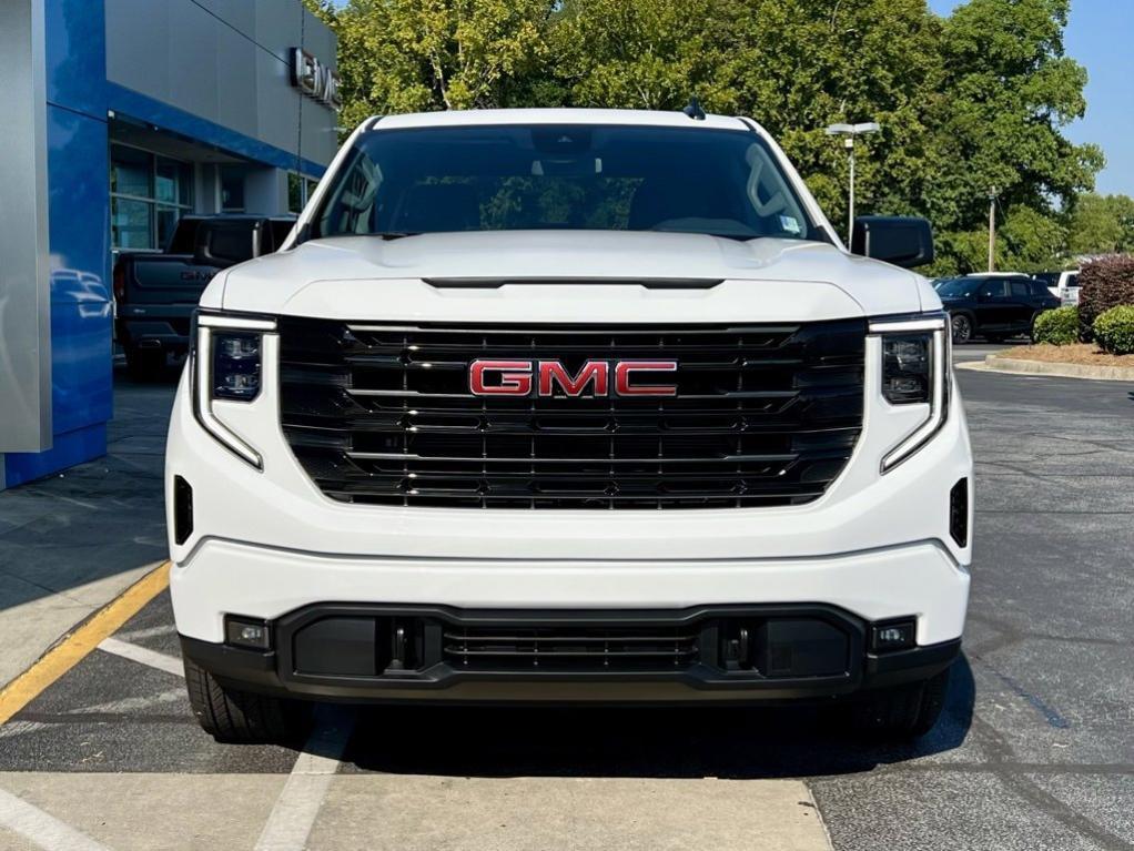 new 2024 GMC Sierra 1500 car, priced at $49,375