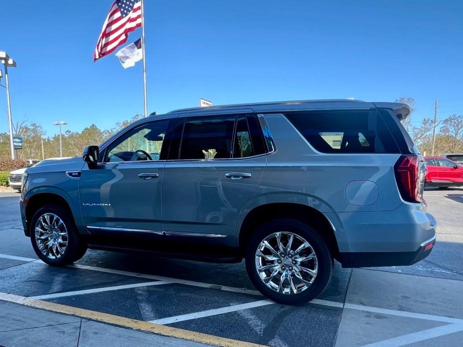 new 2024 GMC Yukon car, priced at $73,995