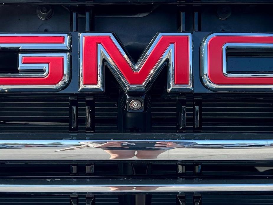 new 2024 GMC Yukon car, priced at $73,995