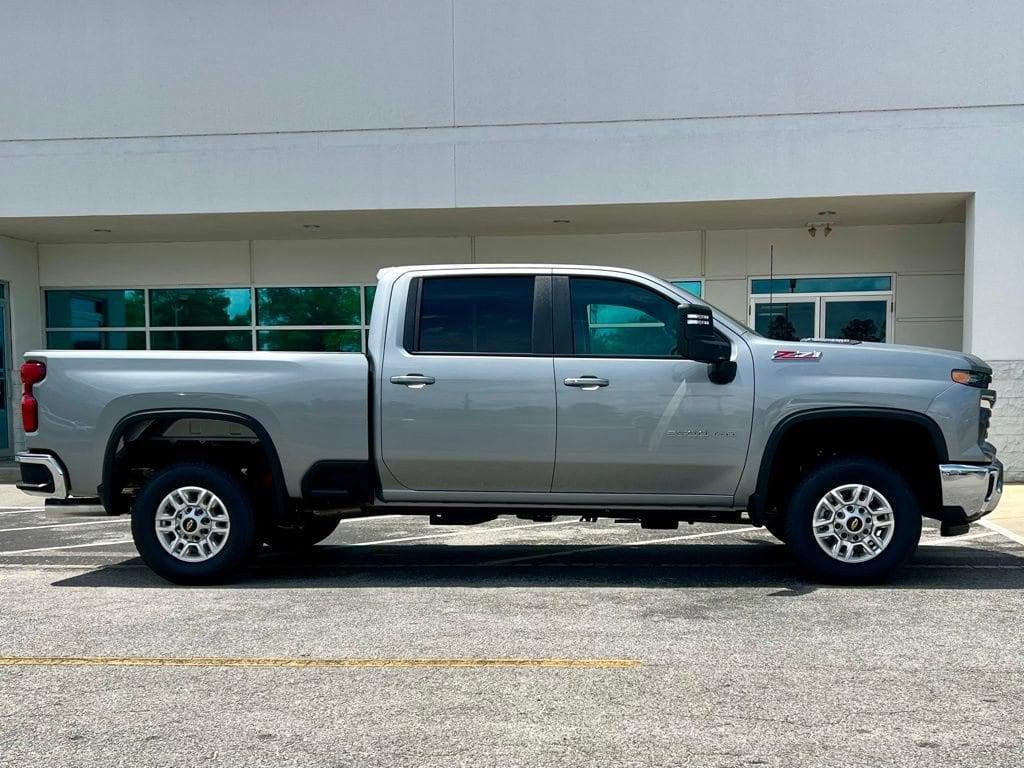new 2025 Chevrolet Silverado 2500 car, priced at $63,405