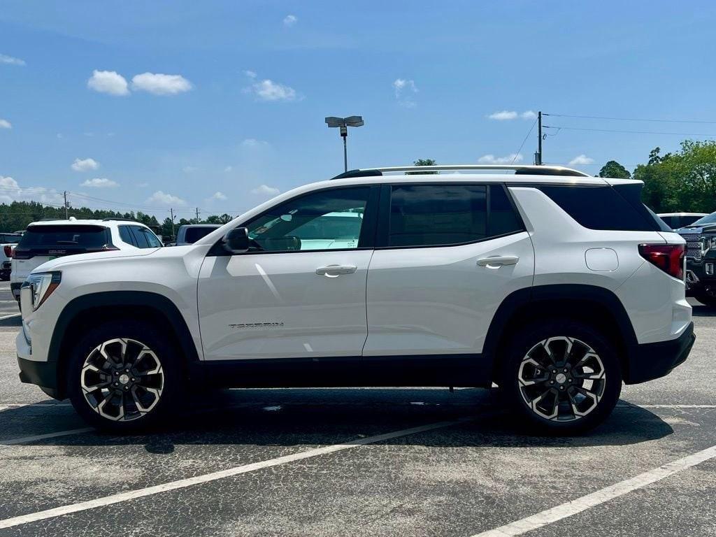 new 2025 GMC Terrain car, priced at $34,095