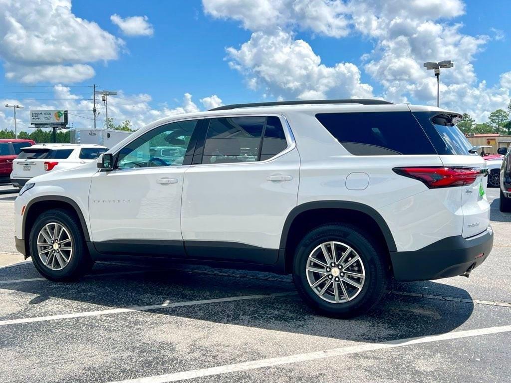 used 2023 Chevrolet Traverse car, priced at $28,444