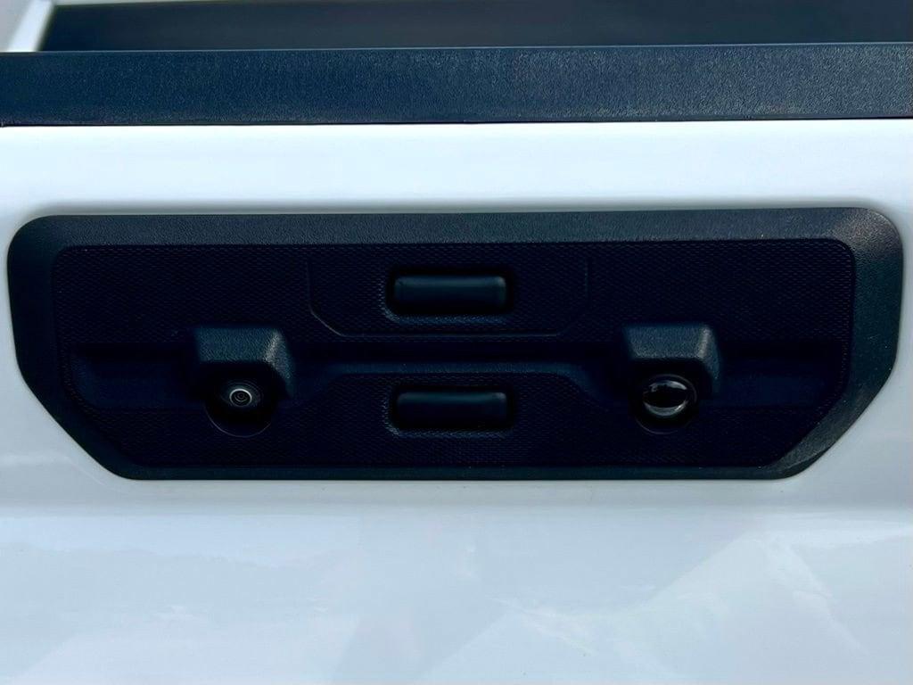 new 2024 GMC Sierra 1500 car, priced at $45,345