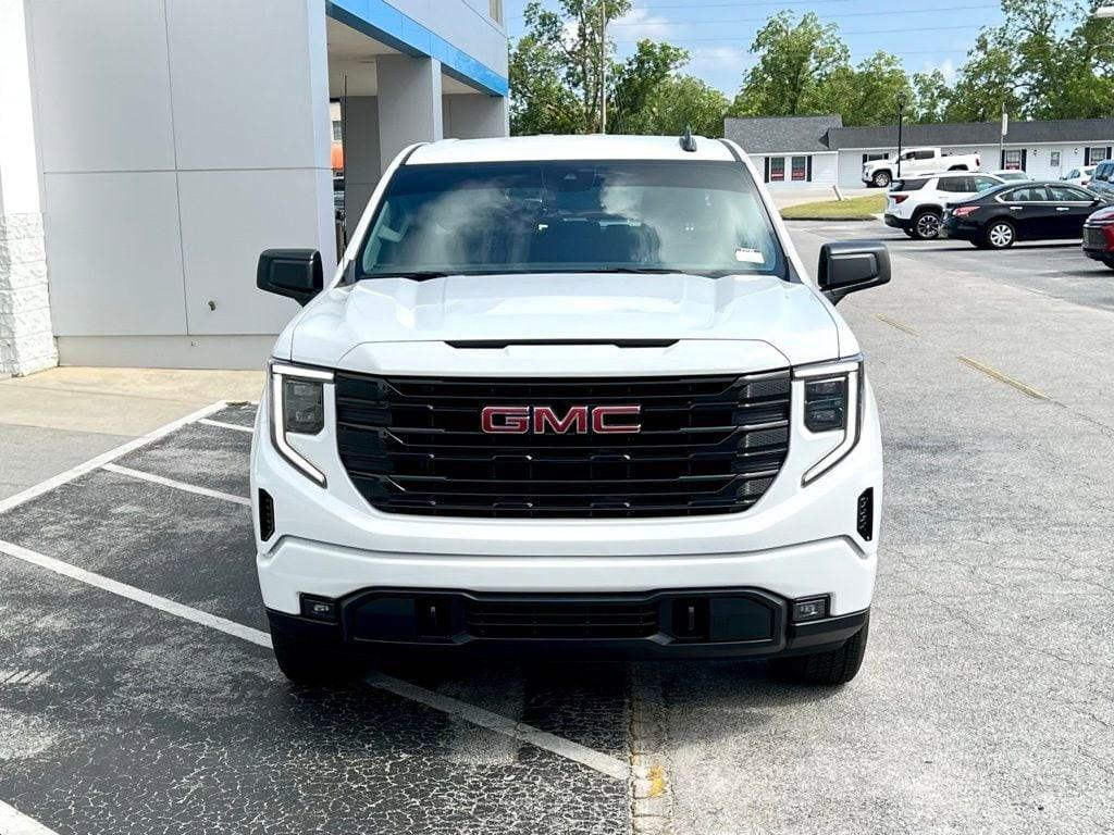 new 2024 GMC Sierra 1500 car, priced at $45,345