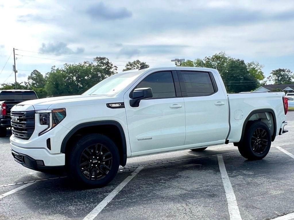 new 2024 GMC Sierra 1500 car, priced at $45,345