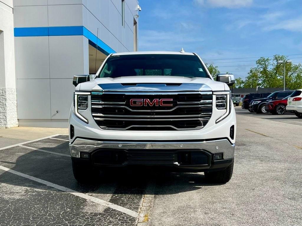 new 2025 GMC Sierra 1500 car, priced at $63,105