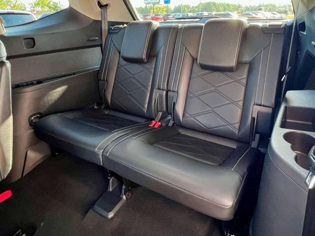 used 2024 Volkswagen Atlas car, priced at $30,888