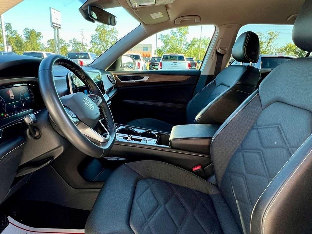 used 2024 Volkswagen Atlas car, priced at $30,888