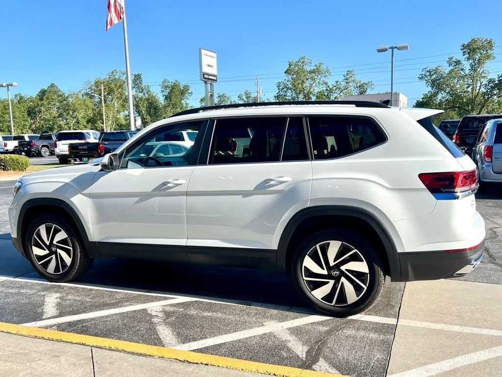 used 2024 Volkswagen Atlas car, priced at $30,888