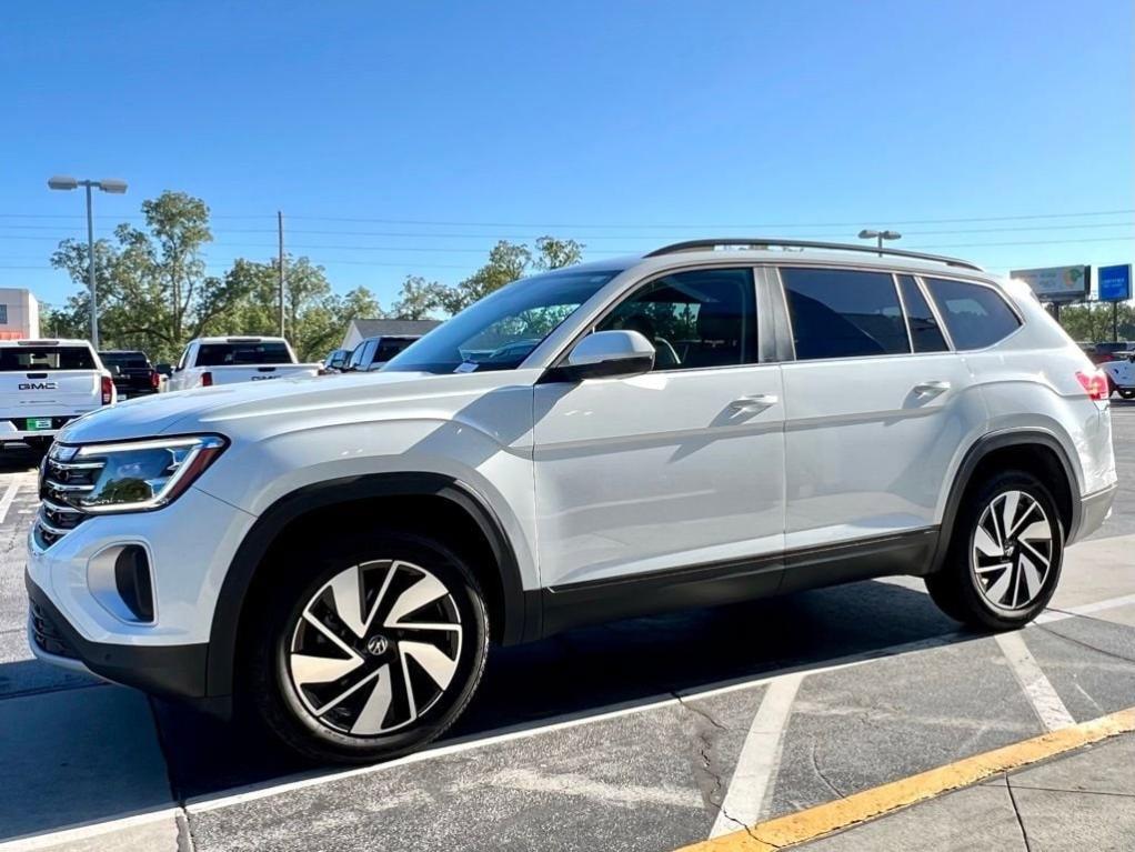 used 2024 Volkswagen Atlas car, priced at $30,888