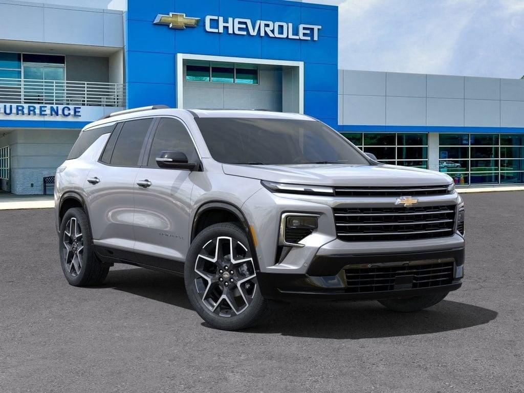 new 2025 Chevrolet Traverse car