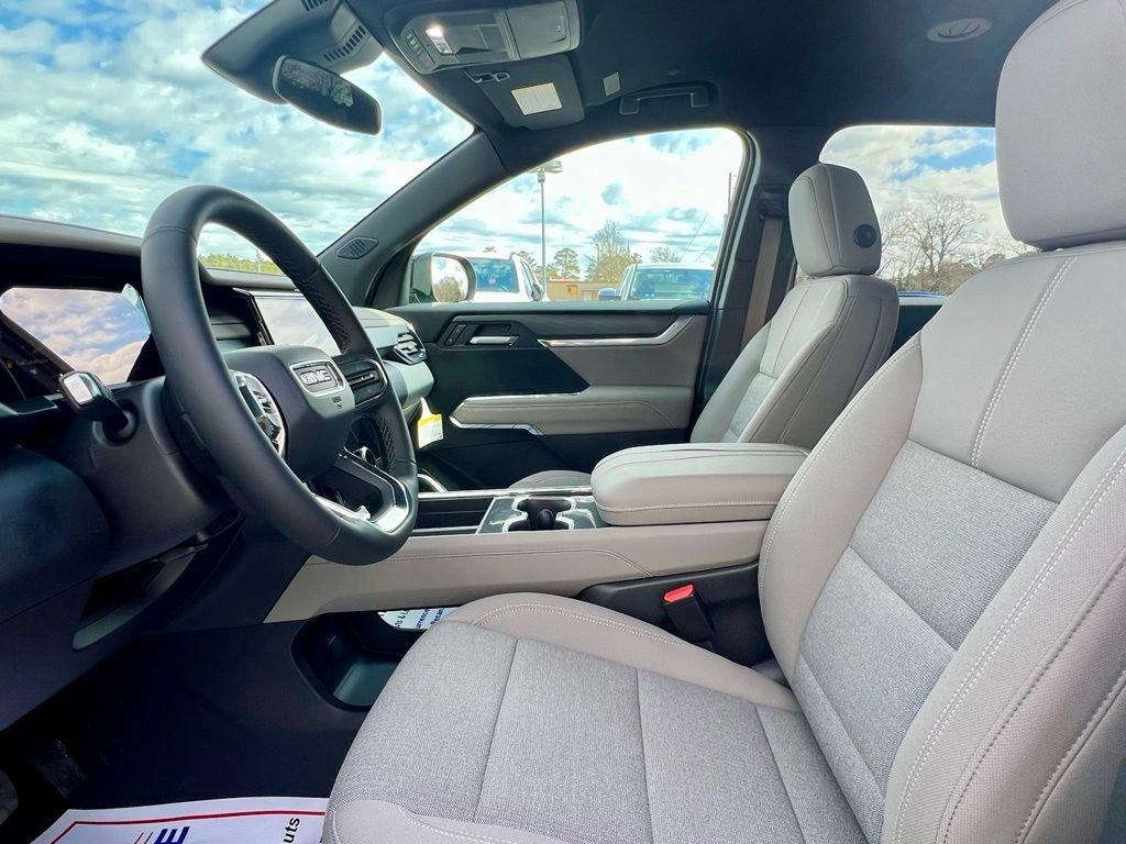 new 2025 GMC Acadia car, priced at $42,140