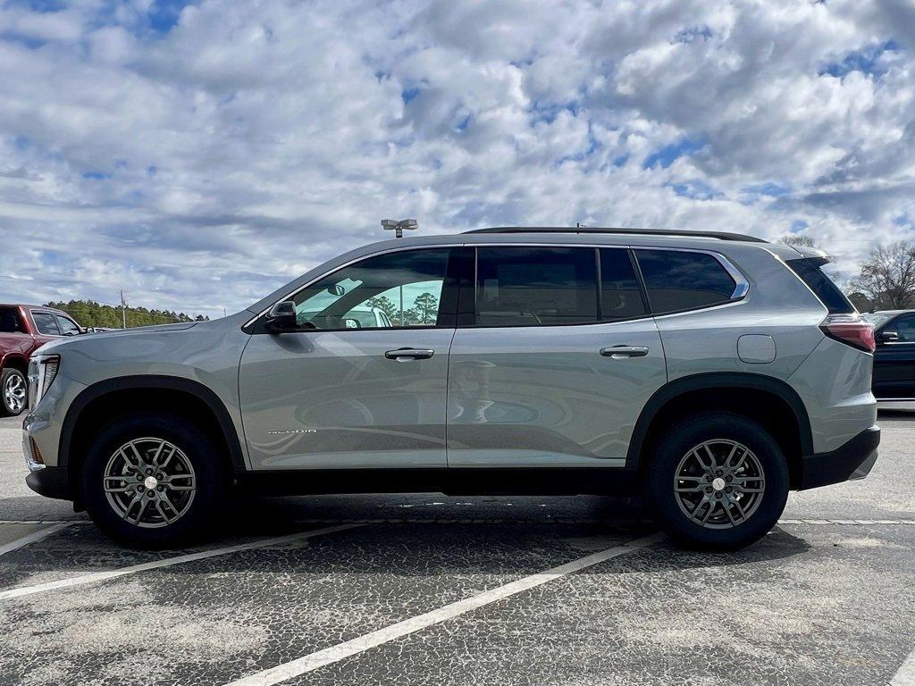 new 2025 GMC Acadia car, priced at $43,140