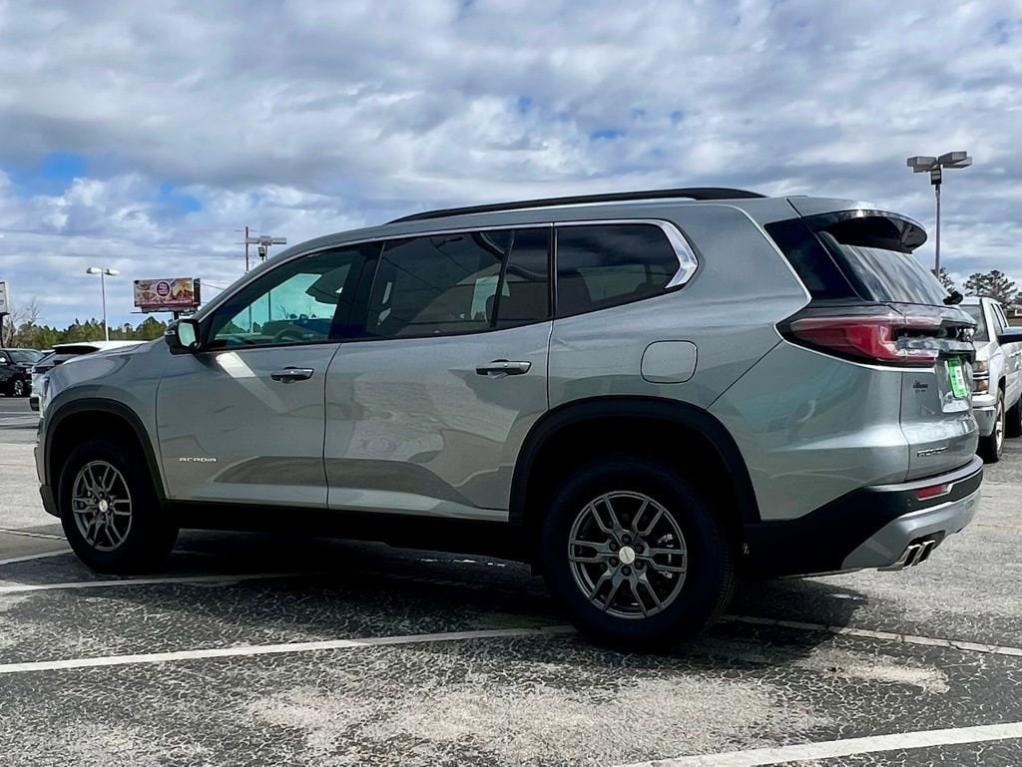 new 2025 GMC Acadia car, priced at $43,140