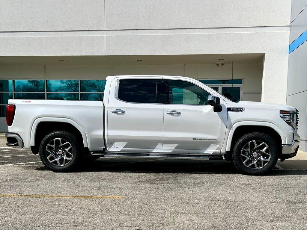 new 2025 GMC Sierra 1500 car, priced at $59,070