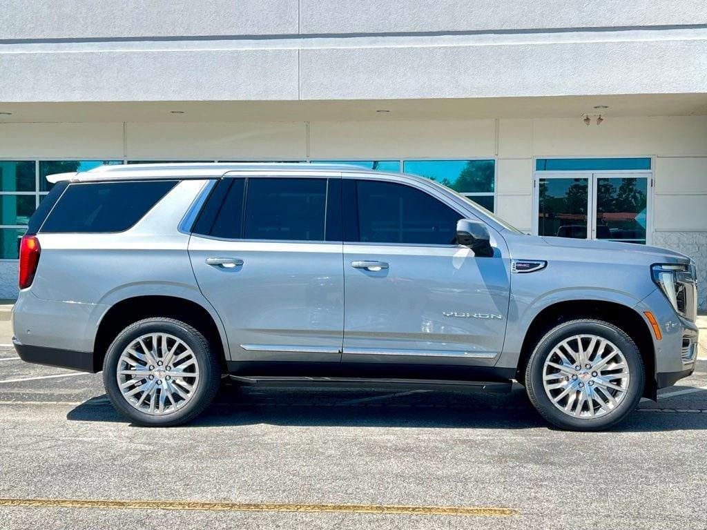 new 2025 GMC Yukon car, priced at $68,010