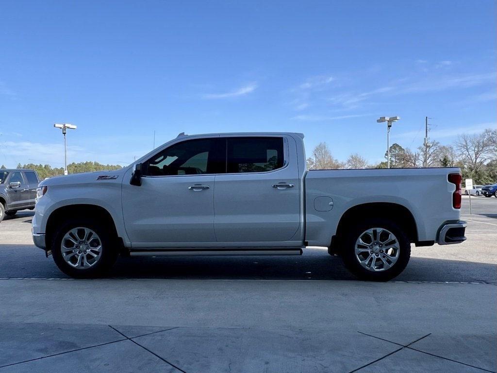 new 2025 Chevrolet Silverado 1500 car, priced at $61,800