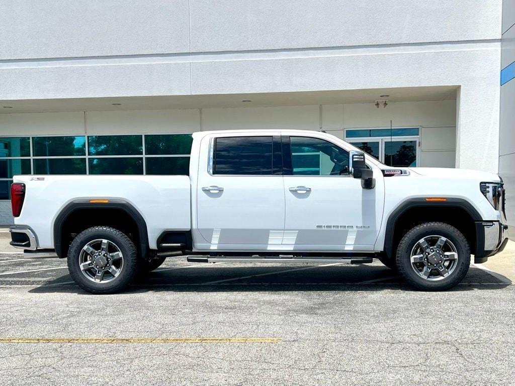 new 2025 GMC Sierra 2500 car, priced at $75,570