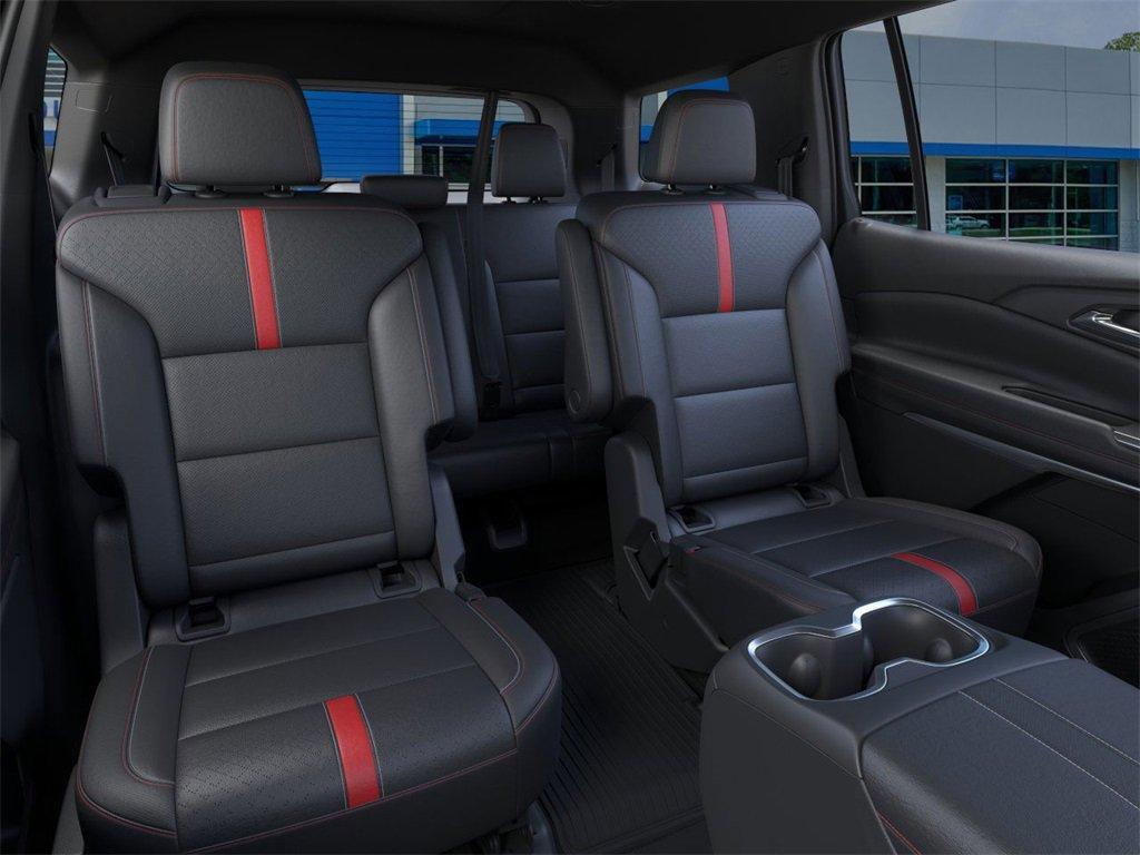 new 2025 Chevrolet Traverse car