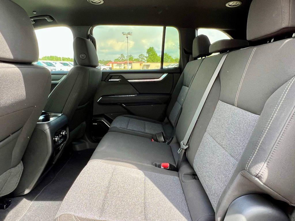 new 2025 GMC Acadia car, priced at $42,040