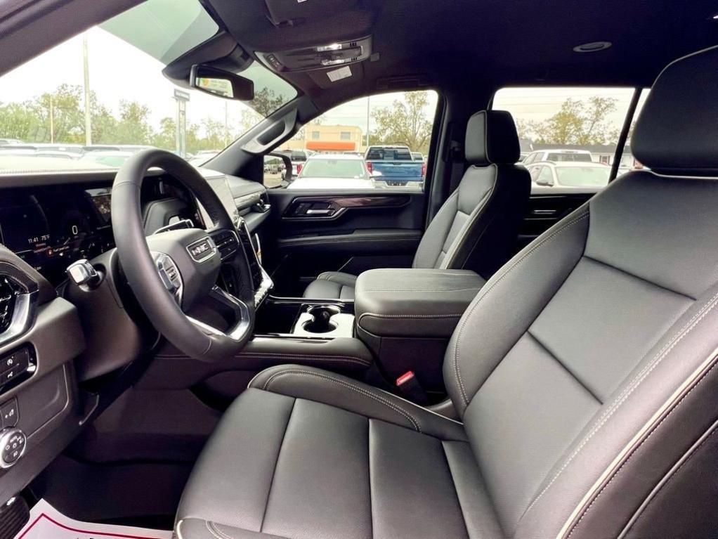 new 2025 GMC Yukon car, priced at $68,730