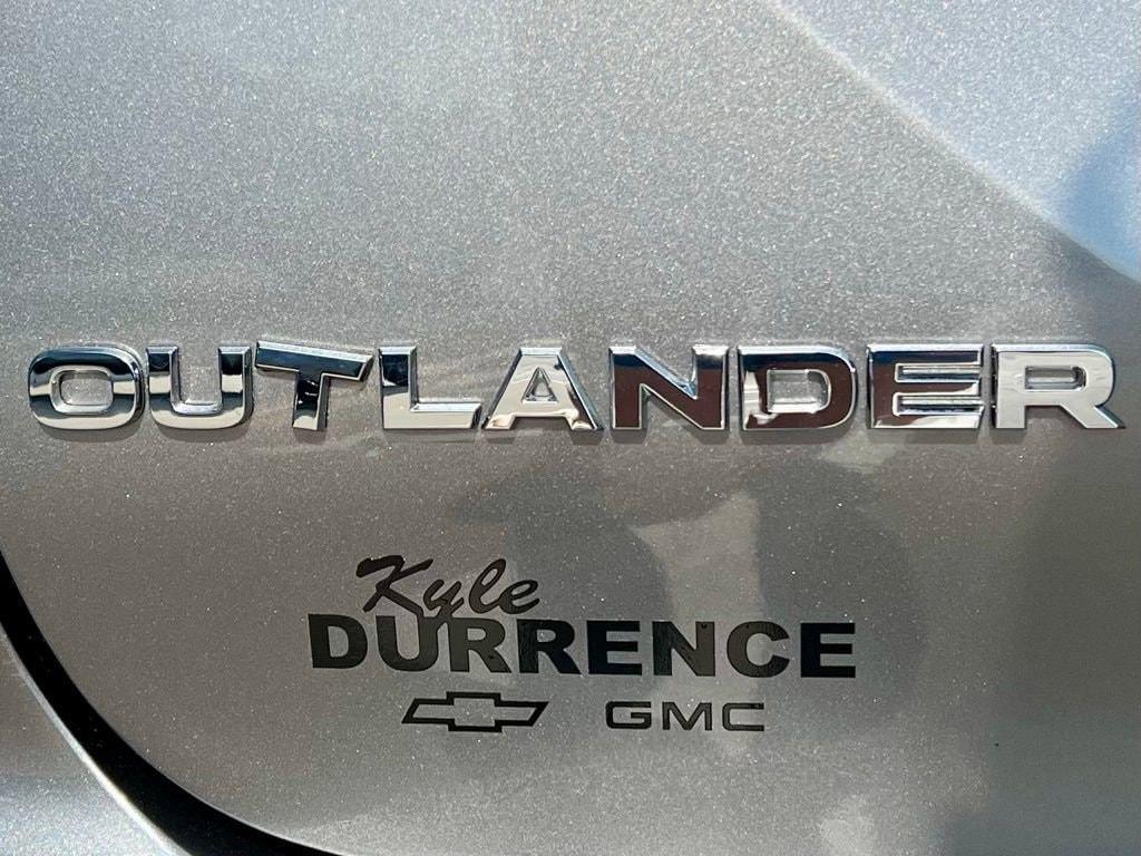 used 2024 Mitsubishi Outlander car, priced at $25,888