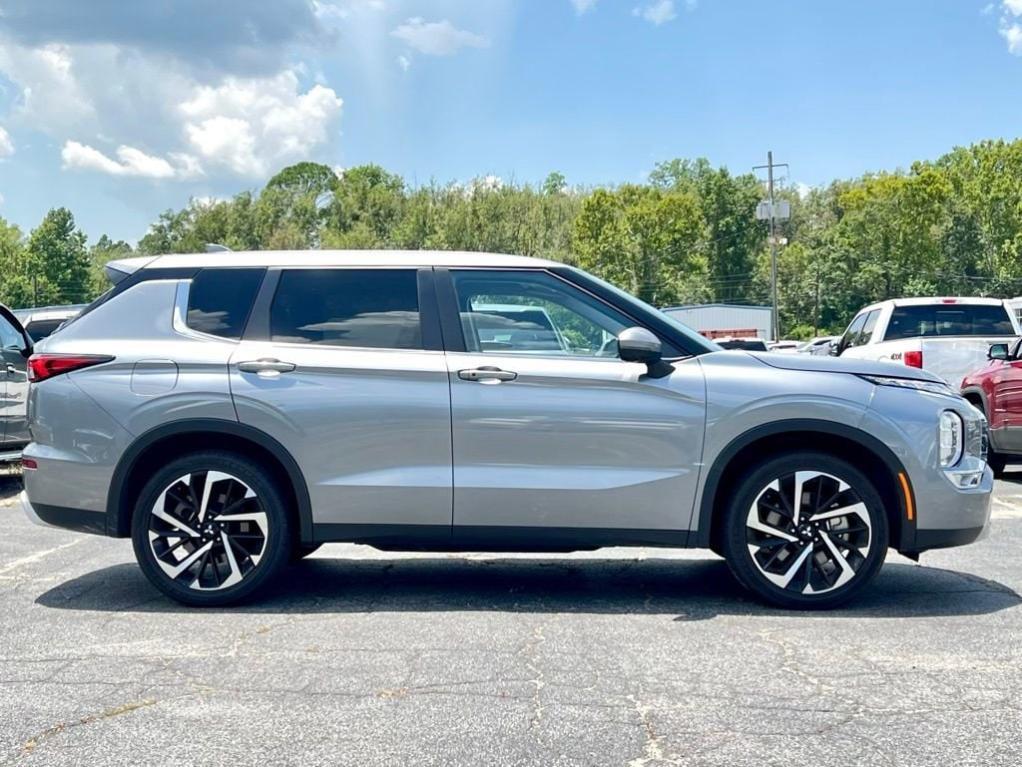 used 2024 Mitsubishi Outlander car, priced at $26,888