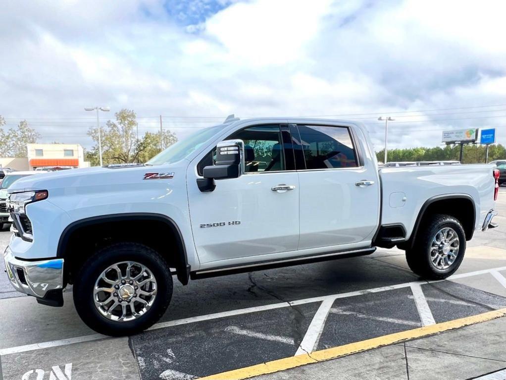 used 2025 Chevrolet Silverado 2500 car, priced at $75,118