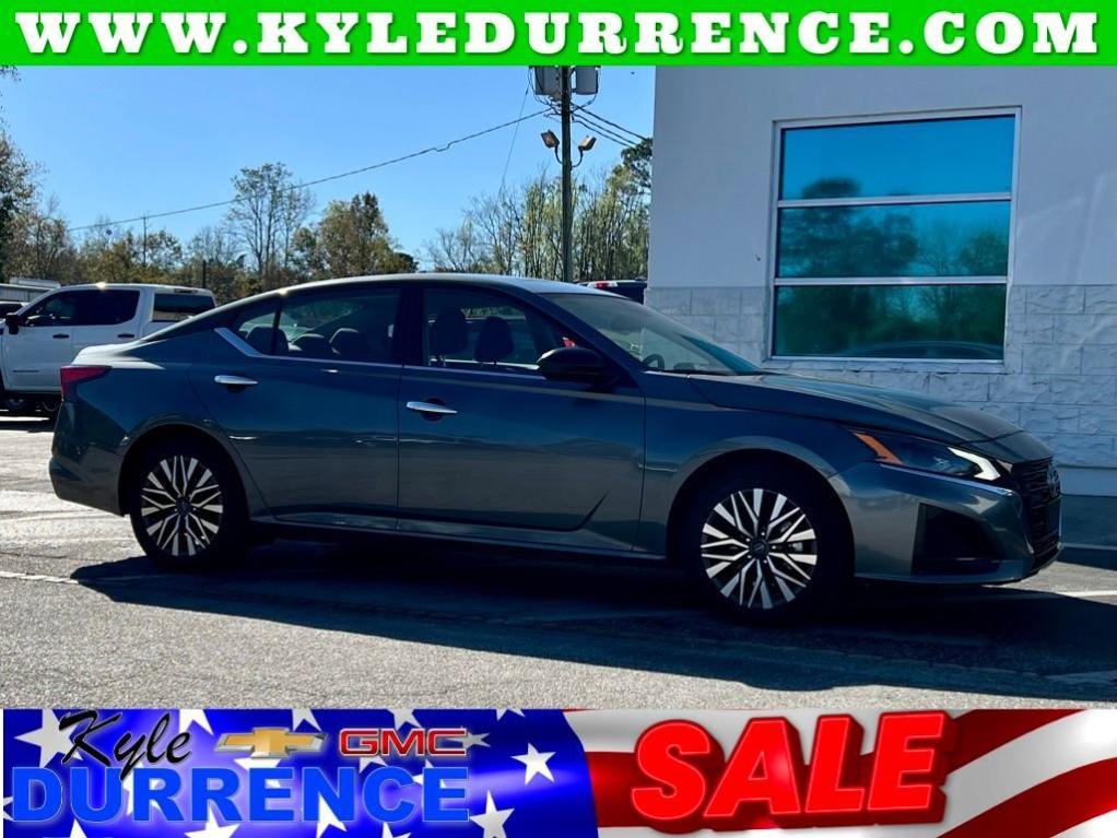 used 2024 Nissan Altima car, priced at $21,995