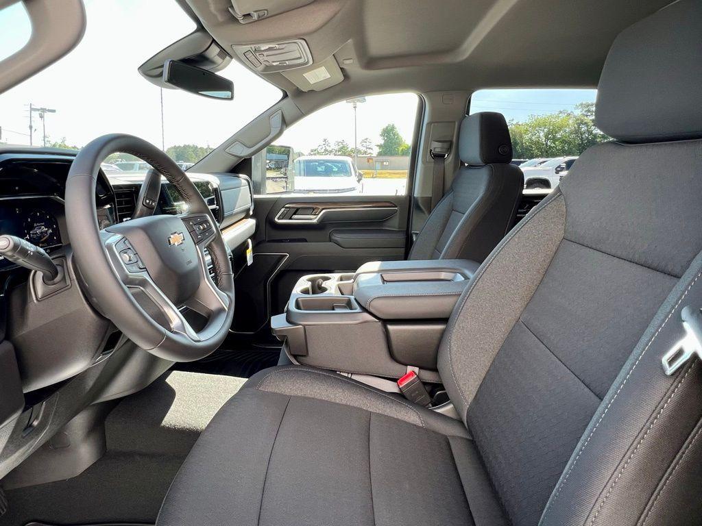 new 2025 Chevrolet Silverado 2500 car, priced at $66,485
