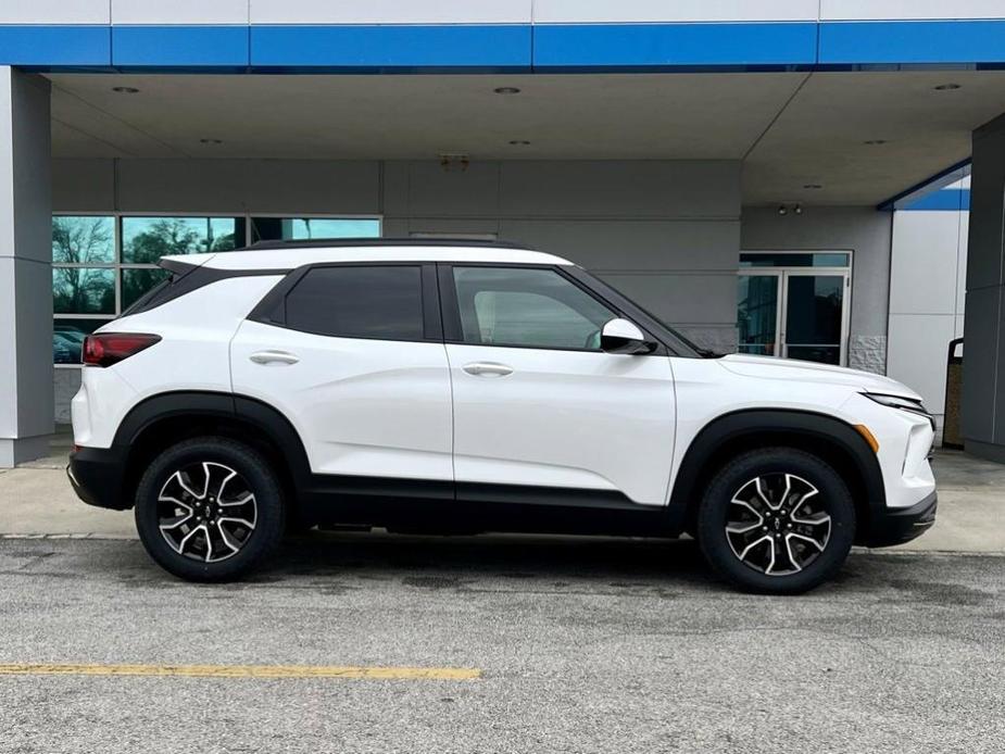 new 2025 Chevrolet TrailBlazer car, priced at $29,640