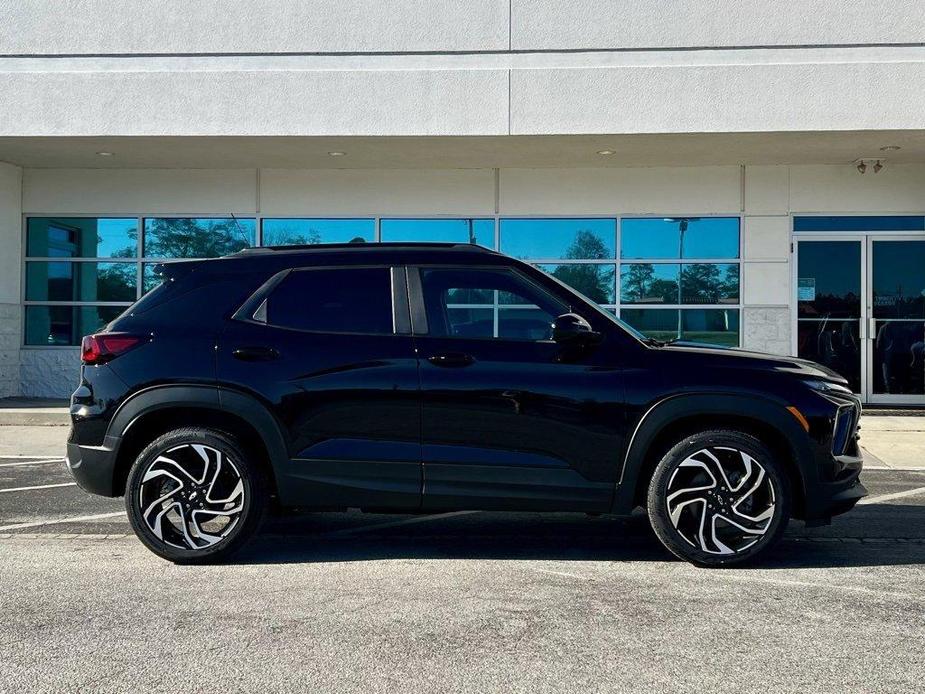 new 2025 Chevrolet TrailBlazer car, priced at $29,390