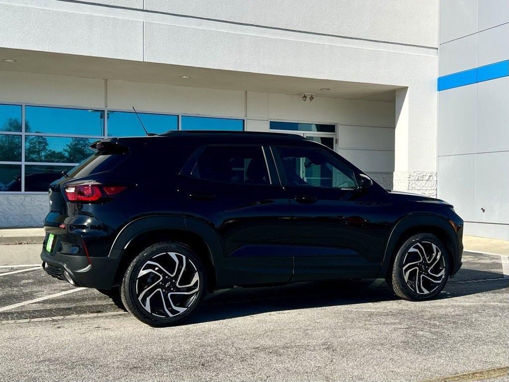 new 2025 Chevrolet TrailBlazer car, priced at $29,390