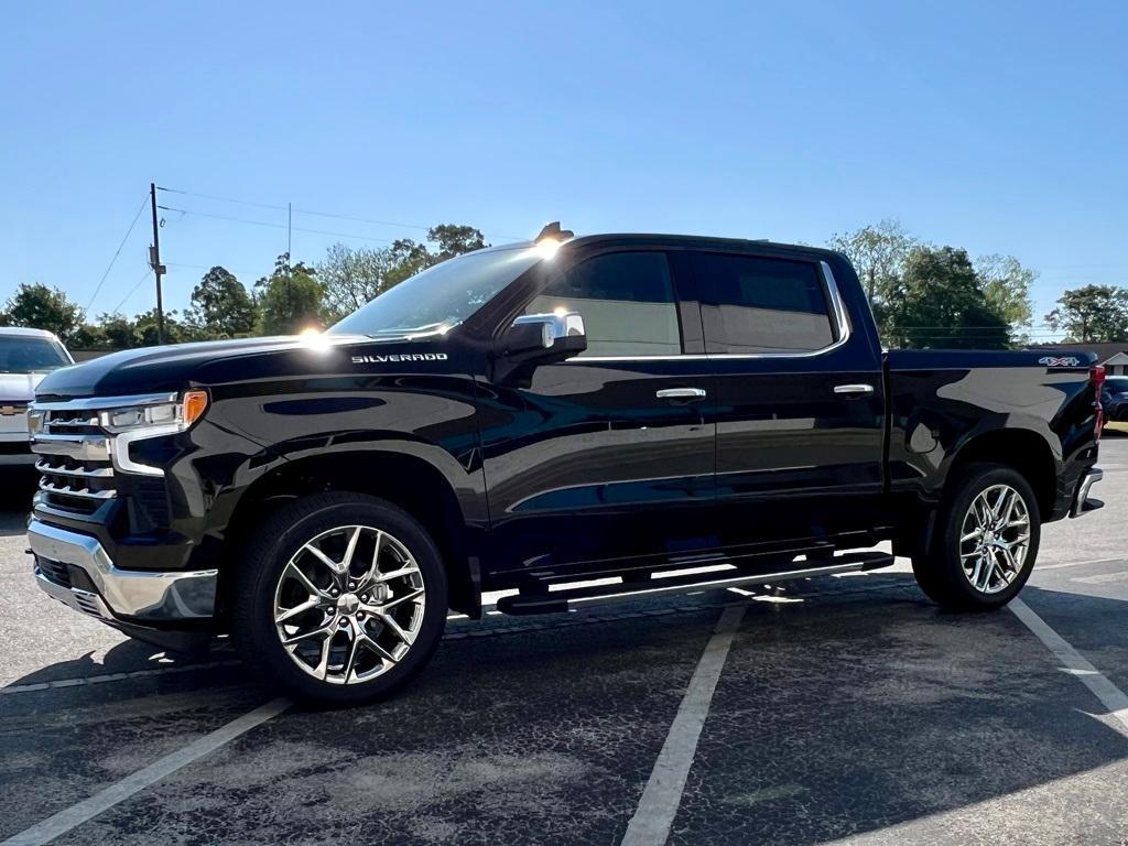 new 2025 Chevrolet Silverado 1500 car, priced at $69,054