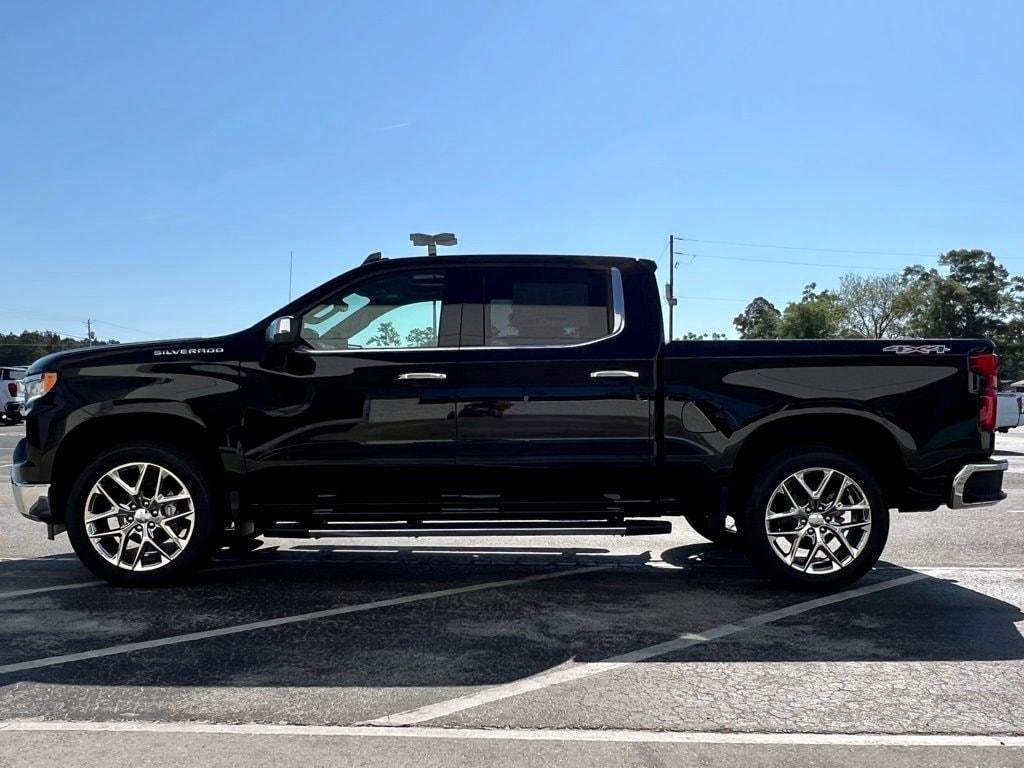 new 2025 Chevrolet Silverado 1500 car, priced at $62,054