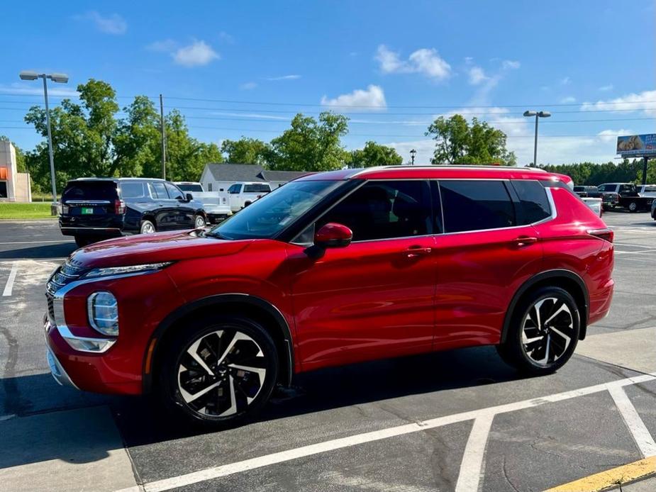 used 2022 Mitsubishi Outlander car, priced at $22,897