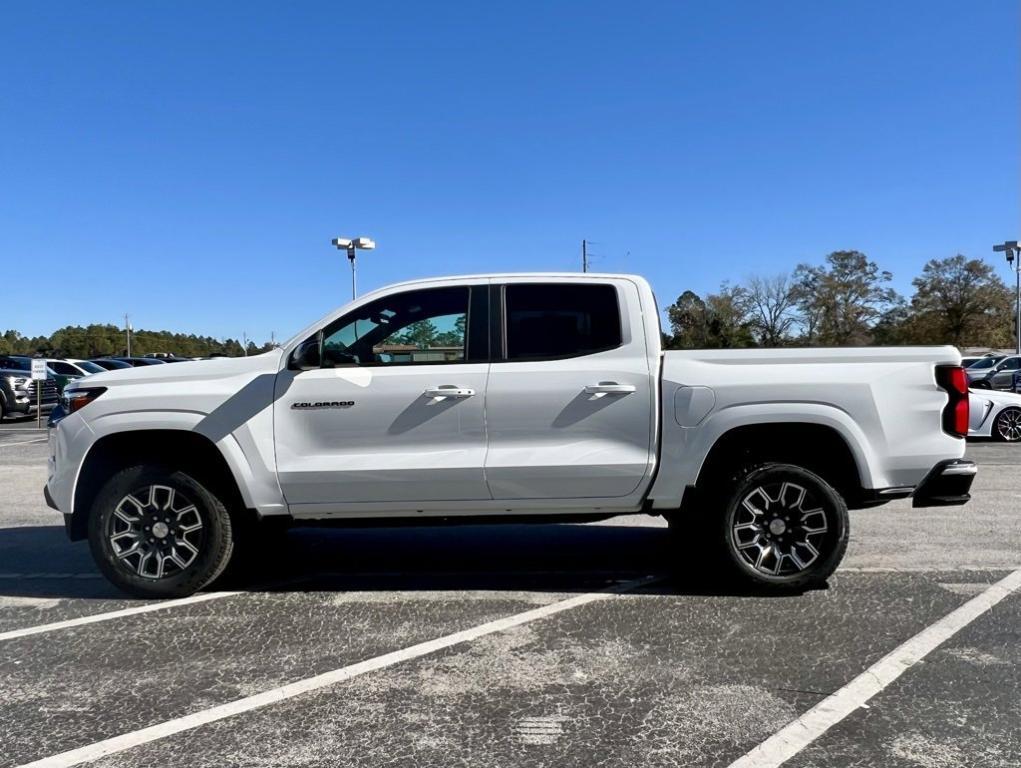 new 2024 Chevrolet Colorado car, priced at $39,030