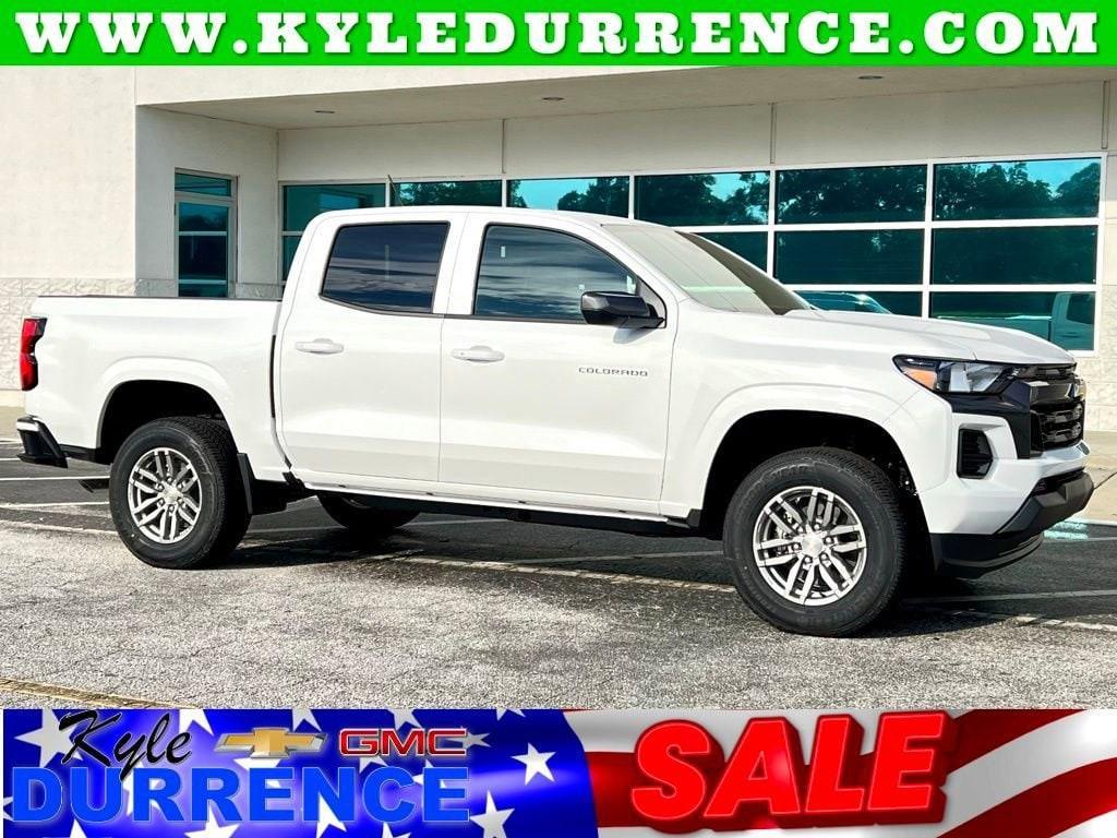 new 2026 Chevrolet Colorado car, priced at $36,495