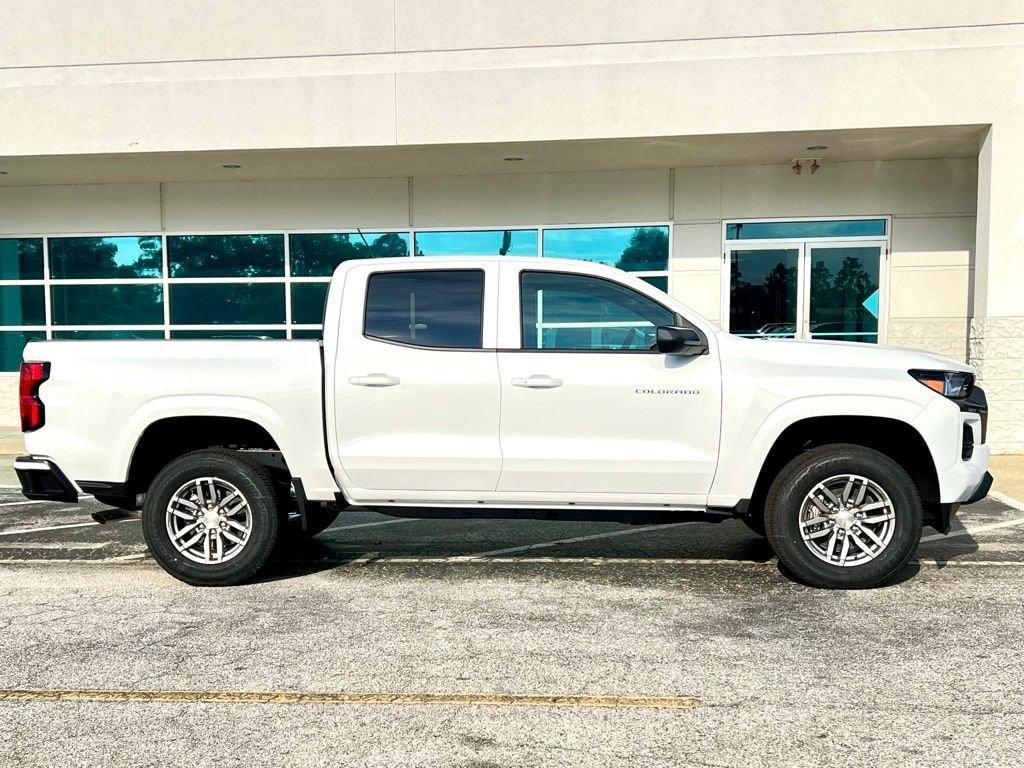 new 2026 Chevrolet Colorado car, priced at $36,495