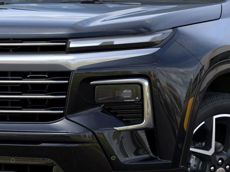 new 2025 Chevrolet Traverse car