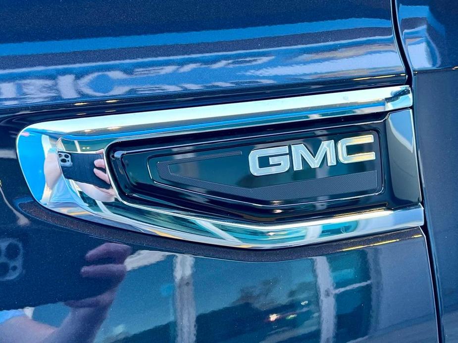 new 2024 GMC Yukon car, priced at $68,995