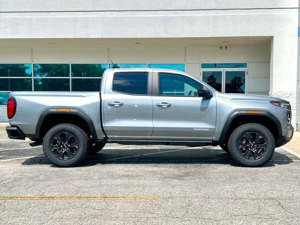 new 2025 GMC Canyon car, priced at $39,315