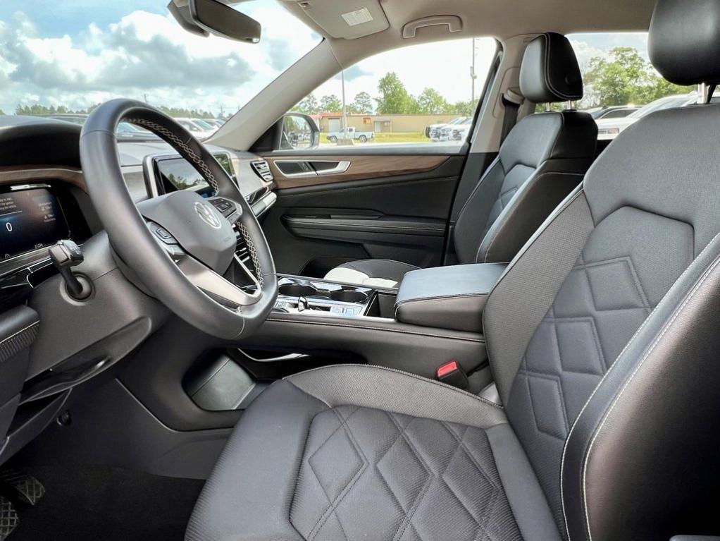 used 2024 Volkswagen Atlas car, priced at $34,574