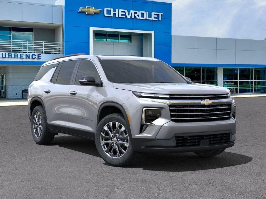new 2025 Chevrolet Traverse car