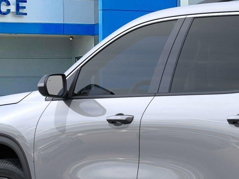 new 2025 Chevrolet Traverse car