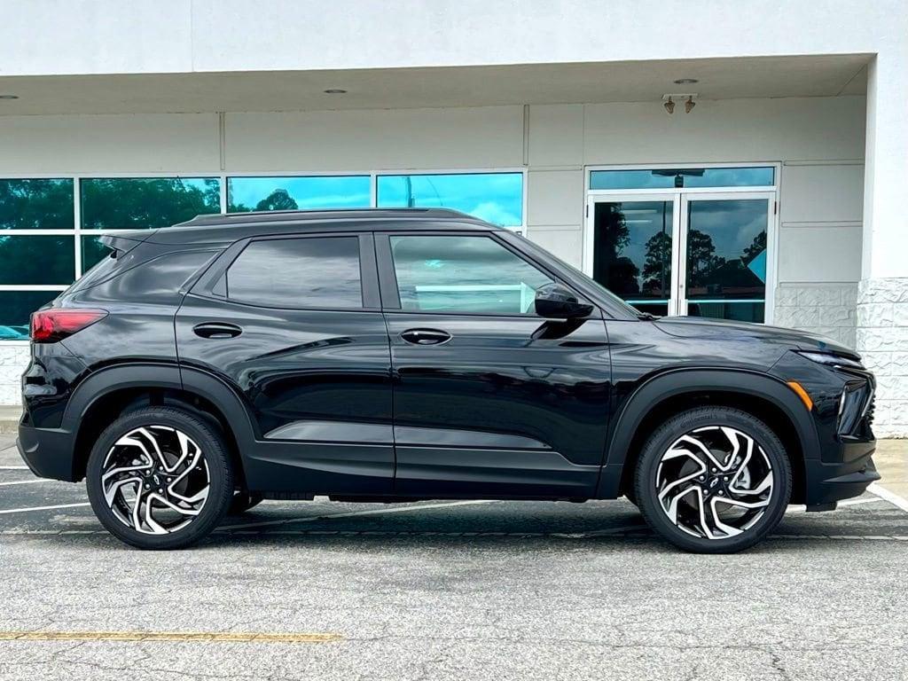 new 2026 Chevrolet TrailBlazer car, priced at $27,585