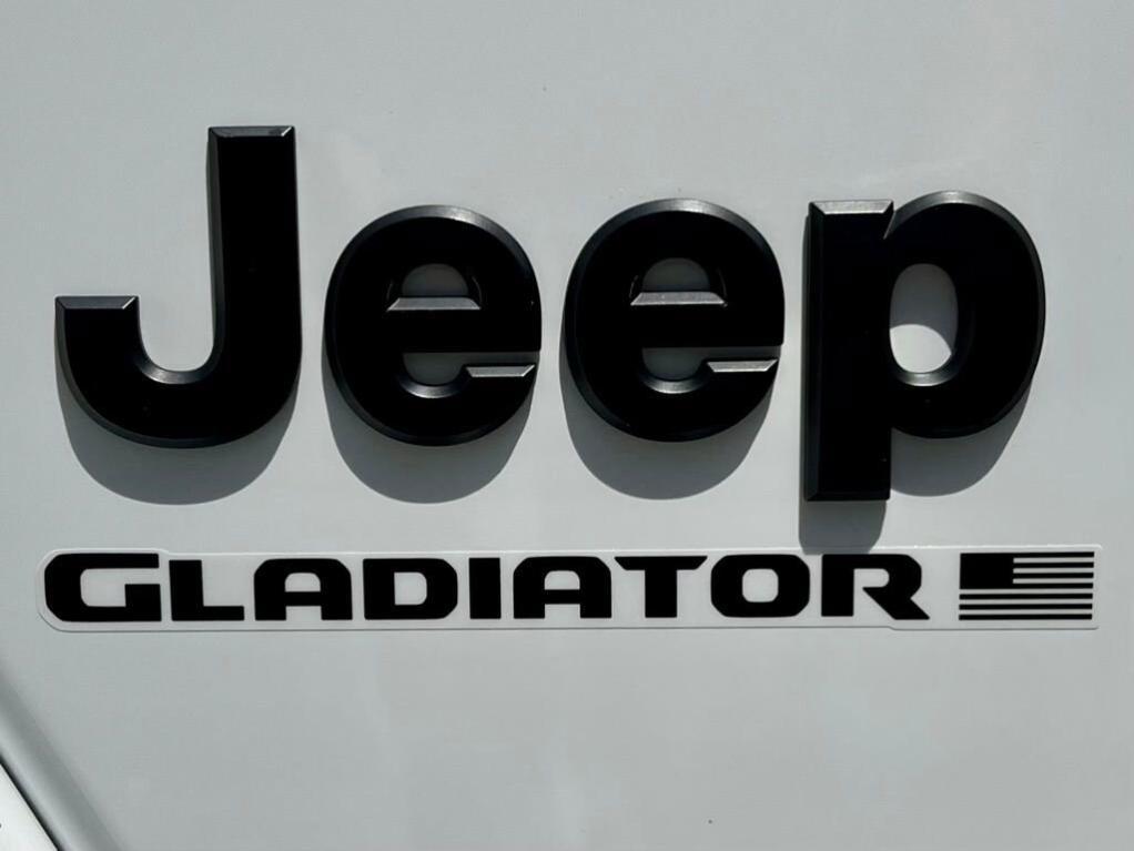 used 2023 Jeep Gladiator car, priced at $28,495