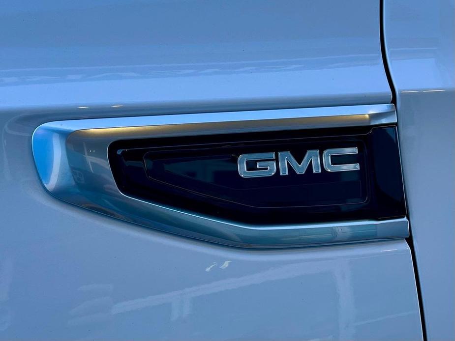 new 2024 GMC Yukon car, priced at $85,990