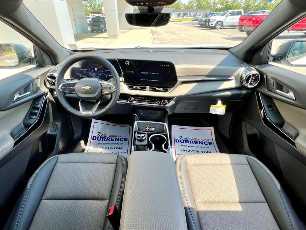 new 2026 Chevrolet Equinox car, priced at $34,675